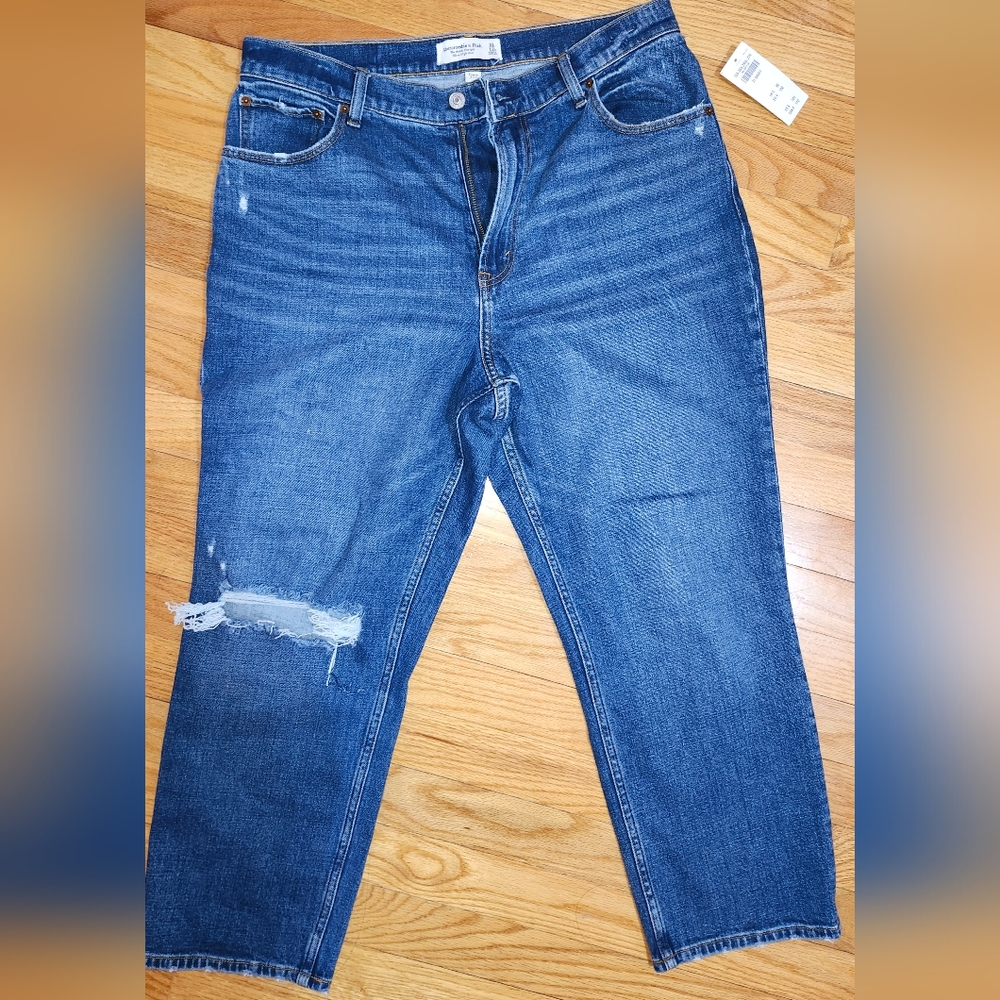 NWT Abercombie Curve Love Jeans